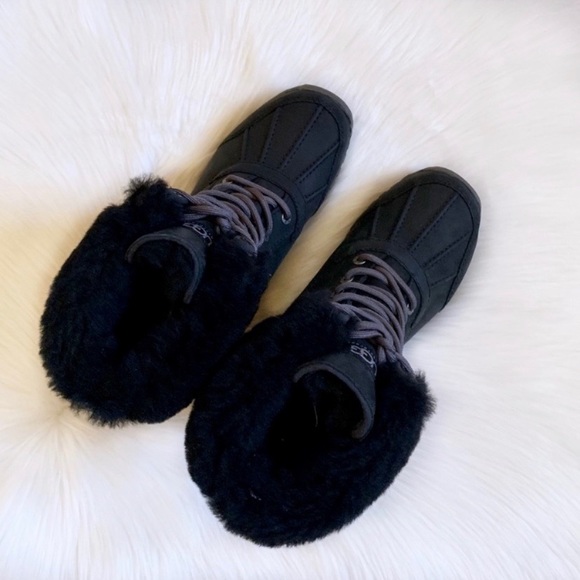 UGG Adirondack Boot II Exotic Waterproof - Picture 6 of 9